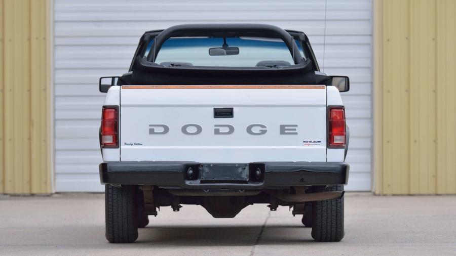  Dodge Dakota LS Sport Convertible (1 of 999) 1990 года  (фото 18 из 20)